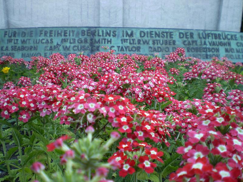 berlin 152.JPG - The Berlin Airlift memorial